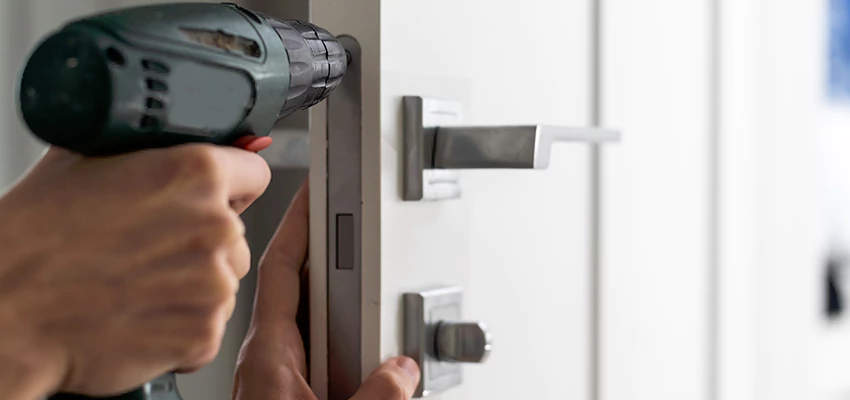 Locksmith For Lock Replacement Near Me in Englewood, NJ